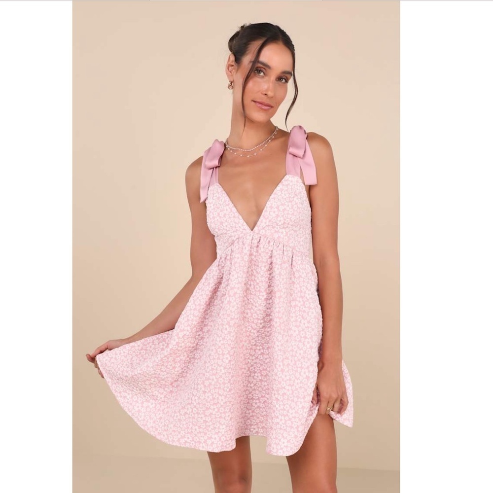 NWT Lulu's Pink Jacquard Floral Tie-Strap Mini Dress